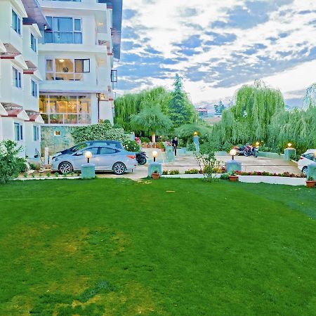 Royal Jardin Whistling Pines Resort Shimla Dış mekan fotoğraf