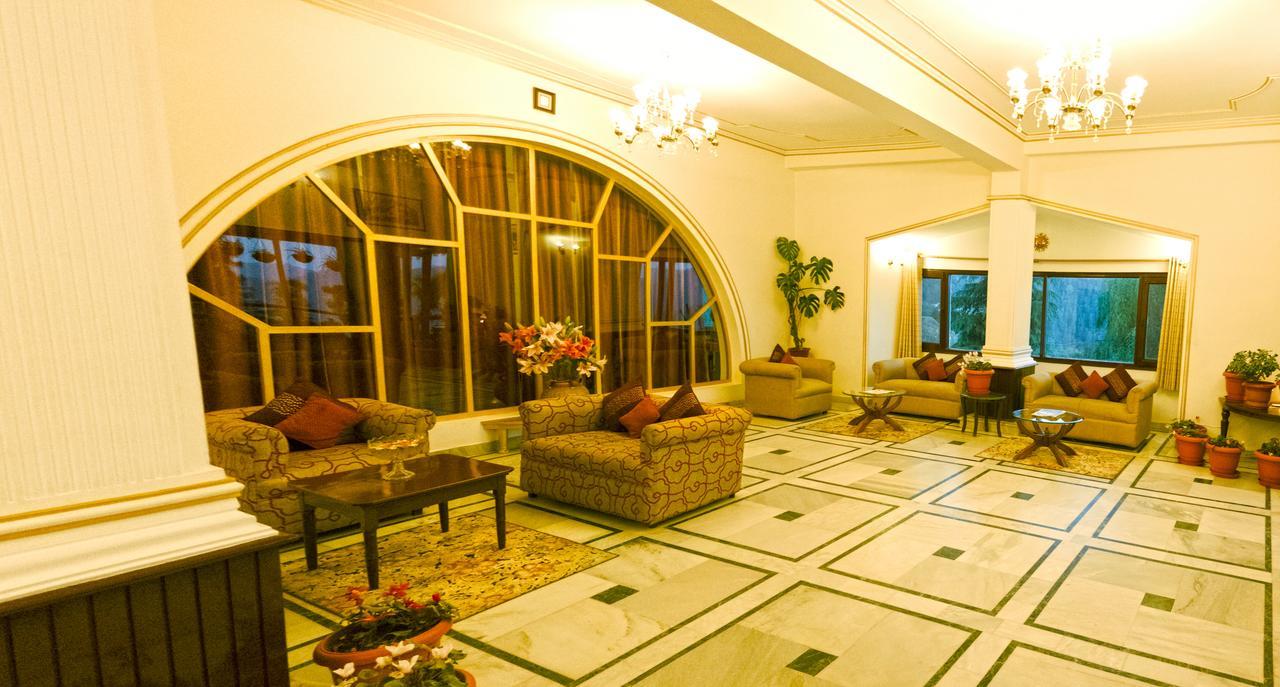Royal Jardin Whistling Pines Resort Shimla Dış mekan fotoğraf