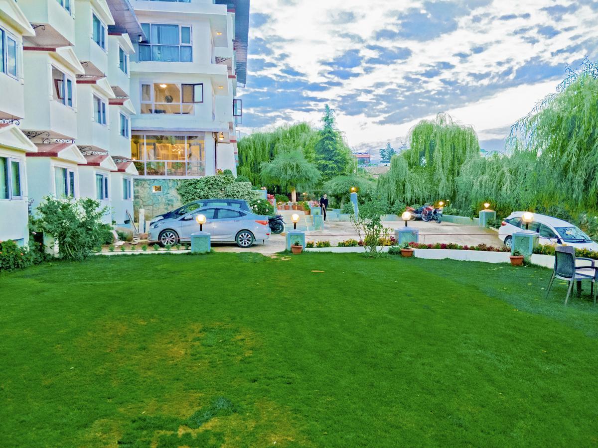 Royal Jardin Whistling Pines Resort Shimla Dış mekan fotoğraf