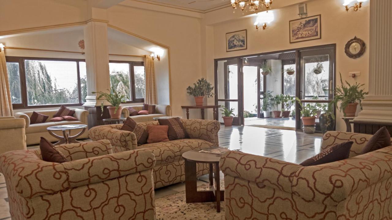Royal Jardin Whistling Pines Resort Shimla Dış mekan fotoğraf