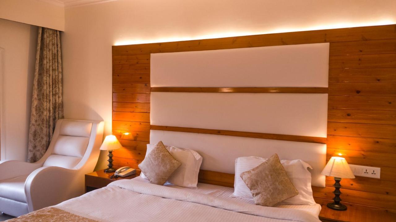 Royal Jardin Whistling Pines Resort Shimla Dış mekan fotoğraf