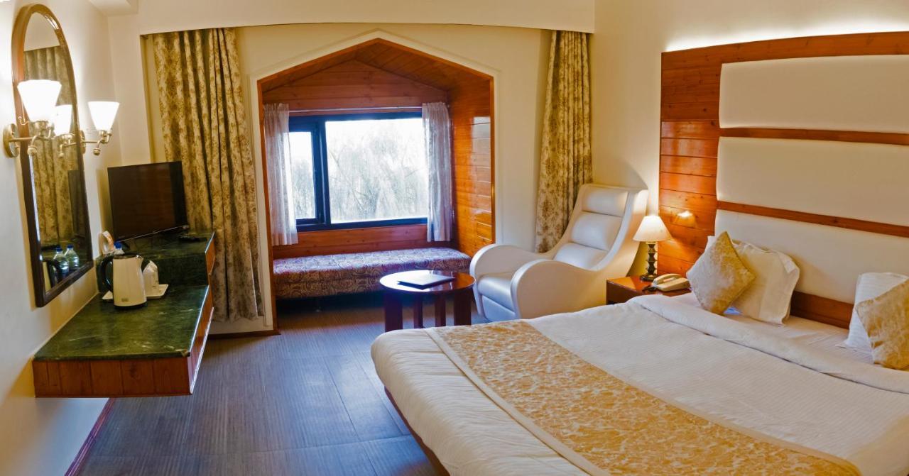 Royal Jardin Whistling Pines Resort Shimla Dış mekan fotoğraf
